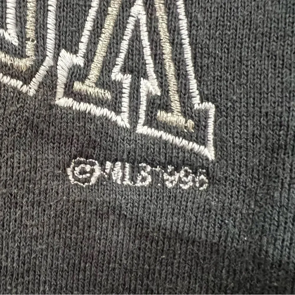 Vintage 90’s Chicago White Sox Black Sweatshirt Baseball MLB Unisex Size M